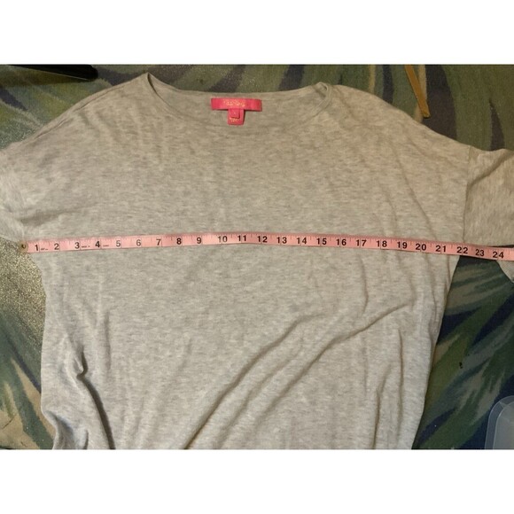 Lilly Pulitzer Women’s S Soft Charla Top With Gold Trim And Ruffled Long Sleeves - Picture 8 of 11